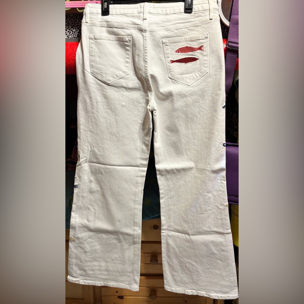 DRIFTWOOD White Pants with Nautical Embroidery - Picture 7 of 10